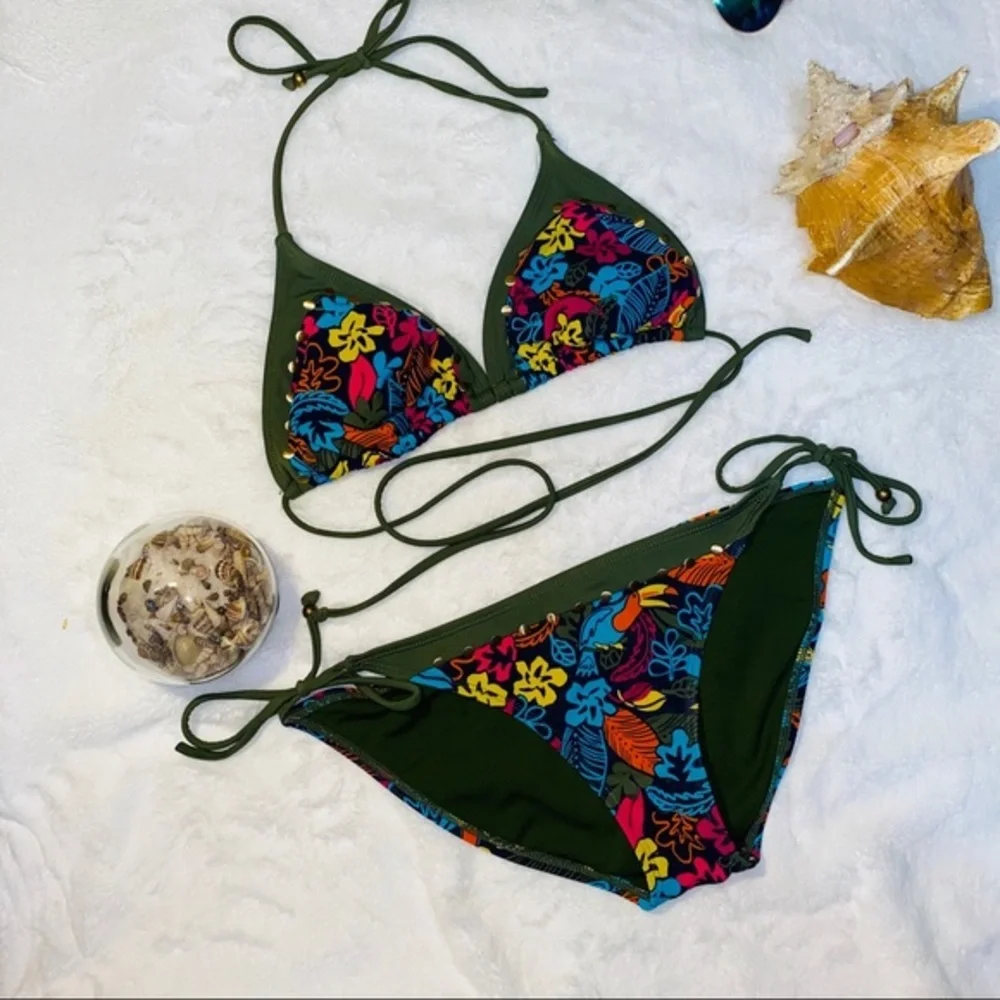Hawaiian floral swimming suit
